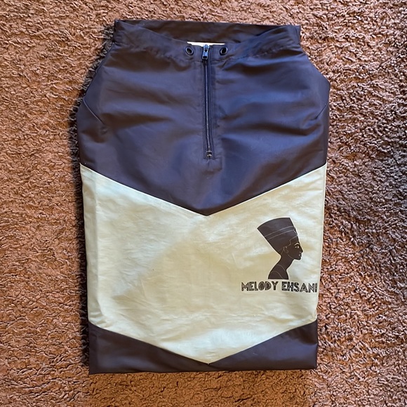 Reebok Athletic Top - Picture 8 of 8